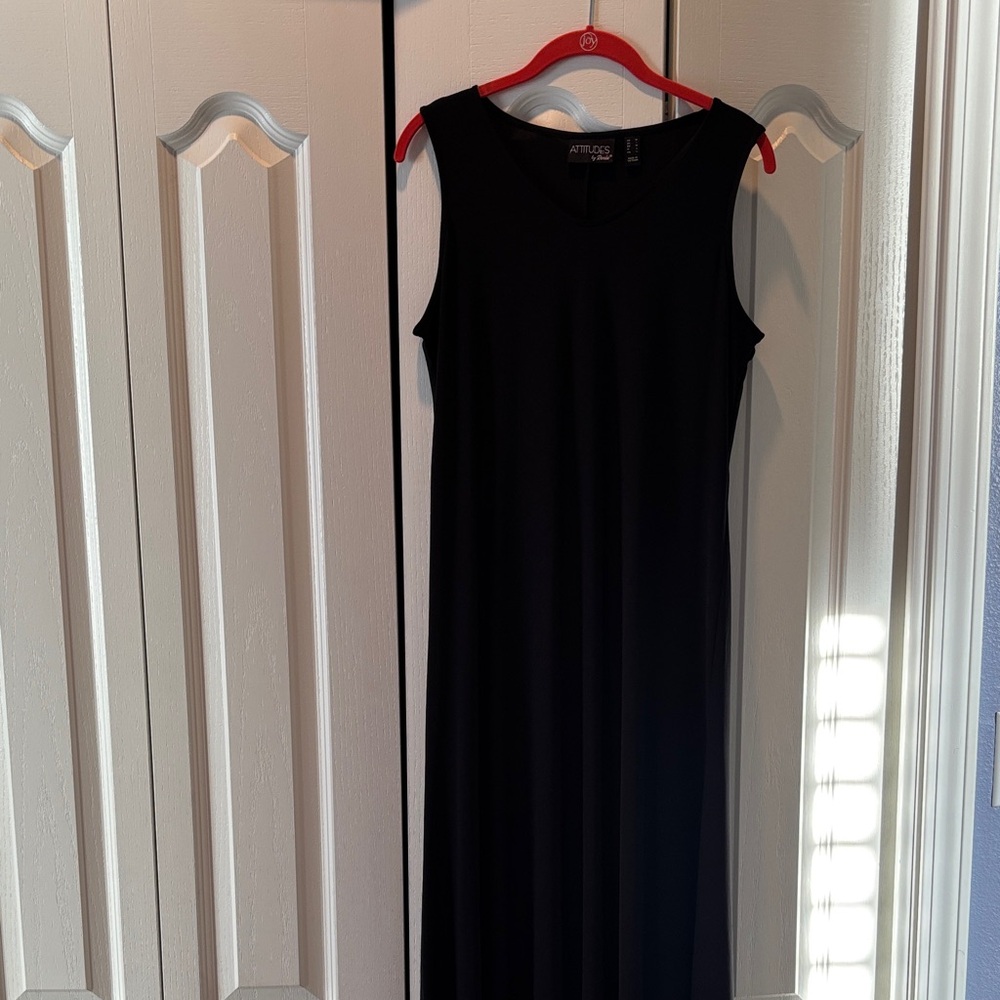 Attitudes by Renee Classic Black Maxi Dress